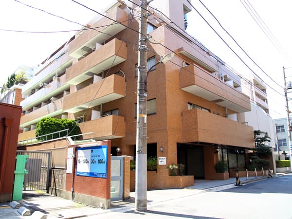 カルム六本木 1