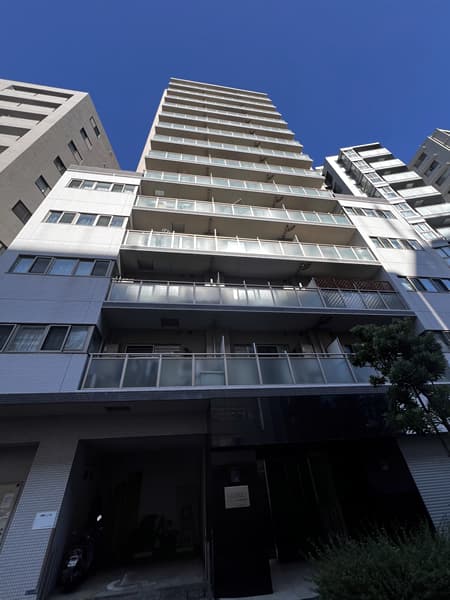 グローリオ東新宿 1