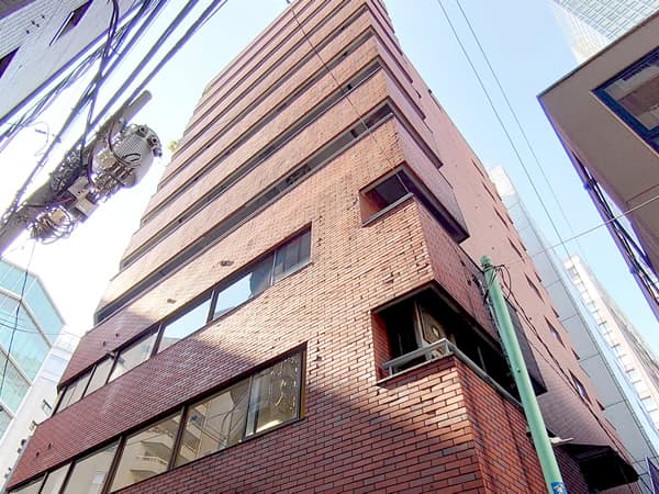 新宿コムロビル 1