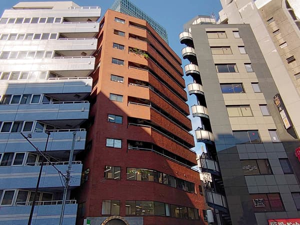 新宿コムロビル 2