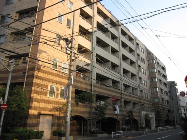 ジェイパーク上野アクシス 1