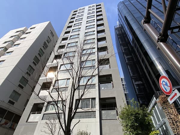 セレビア新宿御苑前 1