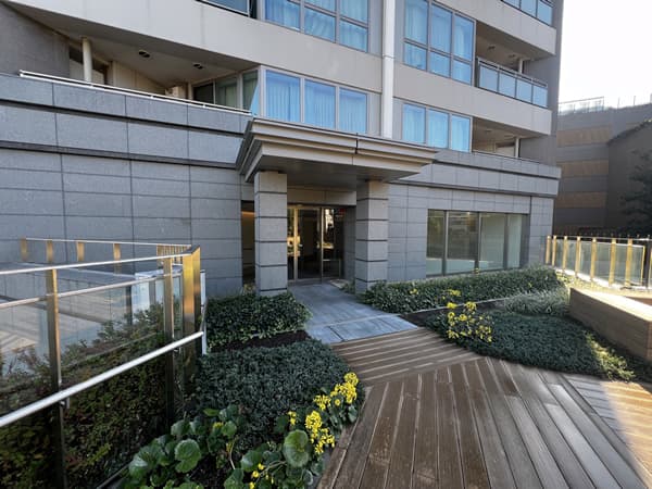 Tomihisa Crossコンフォートタワー 6