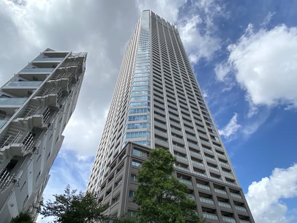 Tomihisa Crossコンフォートタワー 8